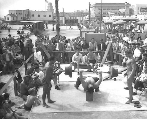 MB_MBV_1950s_Weightlifting_Competition_Doug_Hepburn