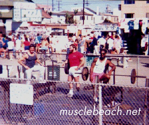 muscle-beach-venice-3-guys
